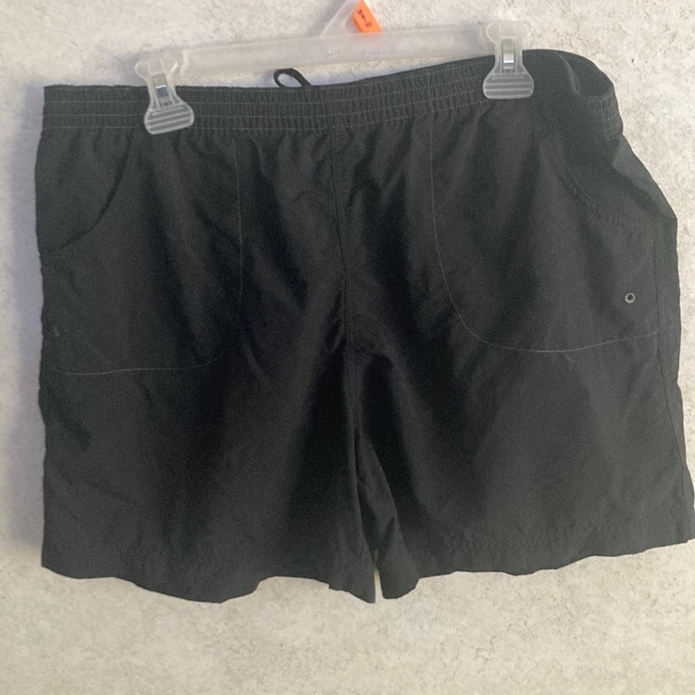Large Columbia Shorts